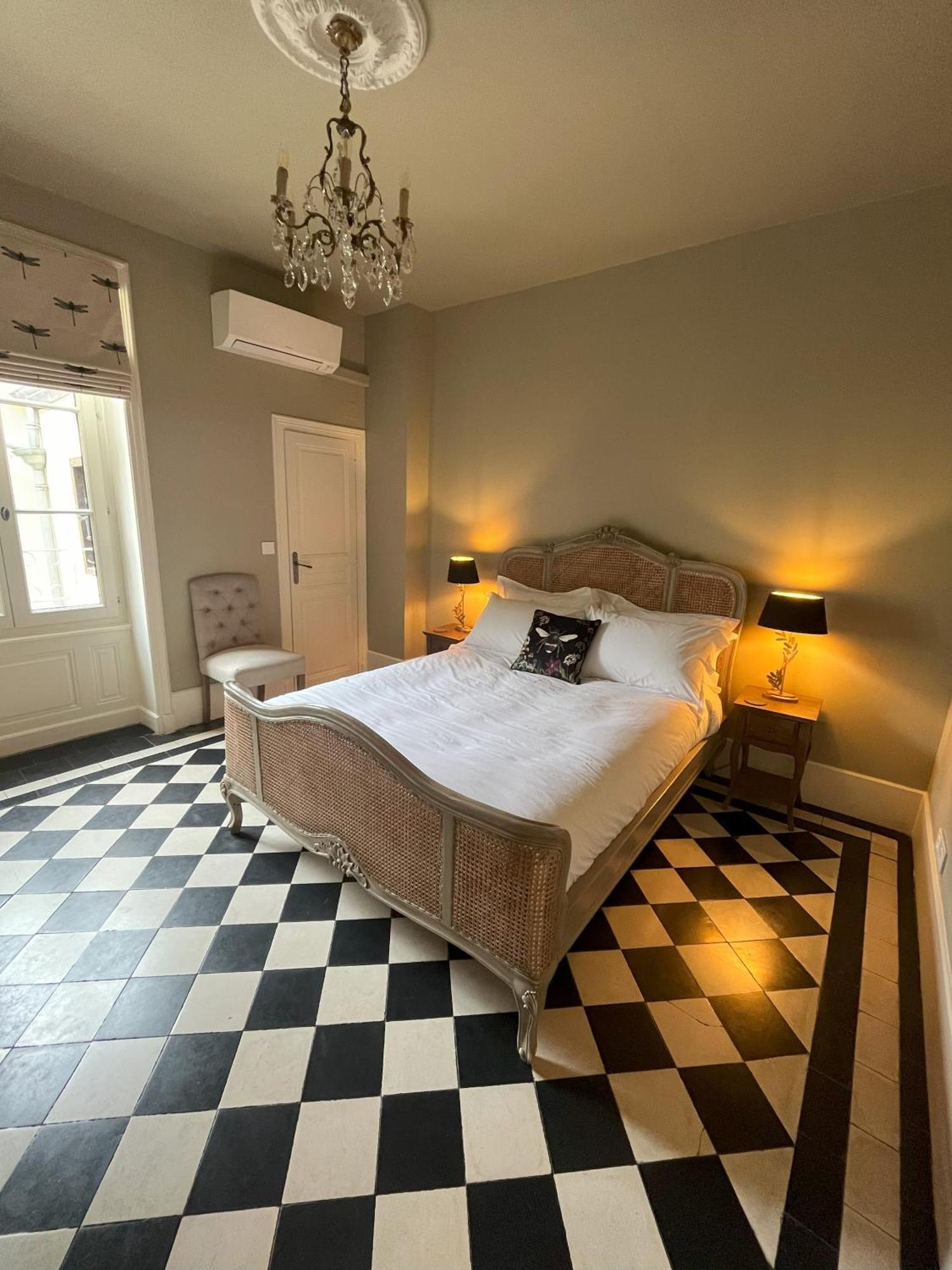 Number 8 Bed & Breakfast Meursault Exterior foto